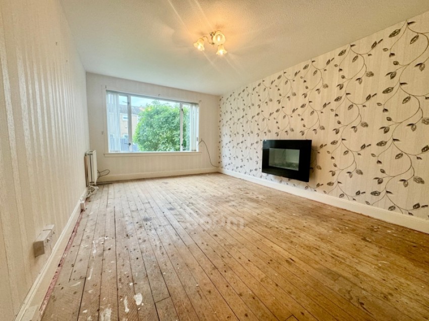 Images for 39b Greenhill Crescent, Linwood, Paisley, Renfrewshire, PA3 3BY, UK