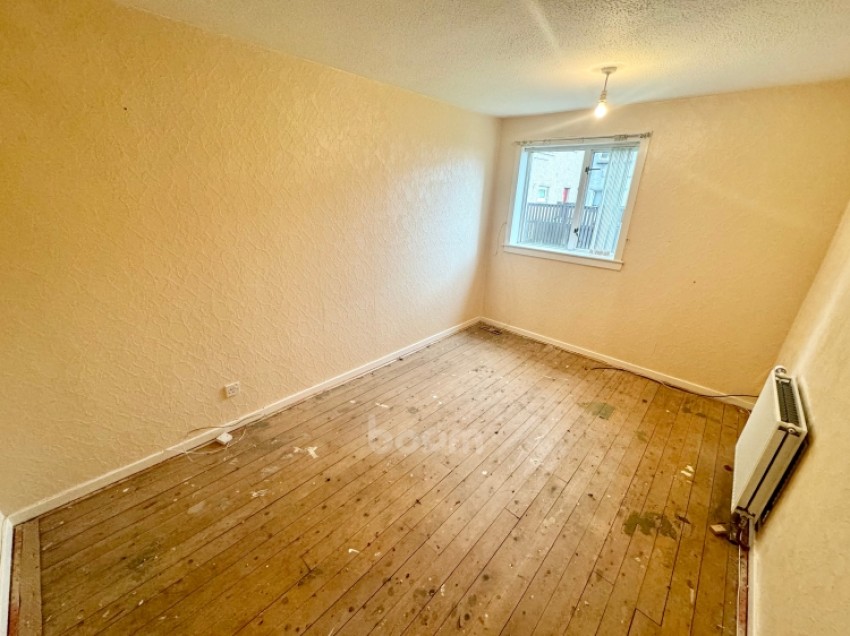 Images for 39b Greenhill Crescent, Linwood, Paisley, Renfrewshire, PA3 3BY, UK