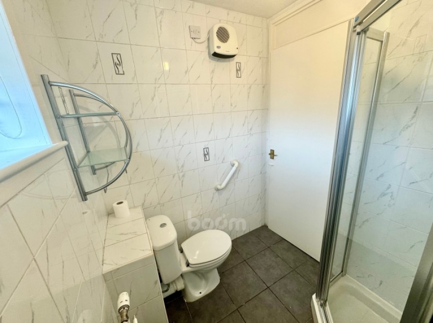 Images for 39b Greenhill Crescent, Linwood, Paisley, Renfrewshire, PA3 3BY, UK