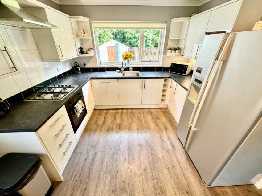 Images for 38 Ladeside Gardens, Kilbirnie, Ayrshire, KA25 7EA, UK