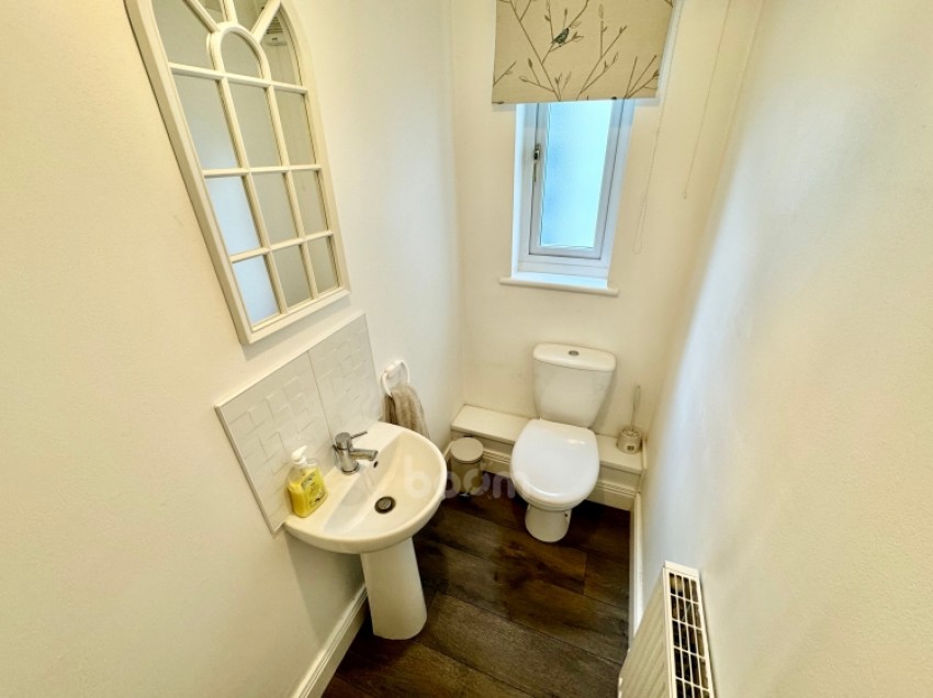 Images for 38 Ladeside Gardens, Kilbirnie, Ayrshire, KA25 7EA, UK
