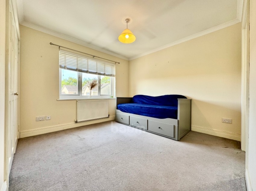 Images for 38 Ladeside Gardens, Kilbirnie, Ayrshire, KA25 7EA, UK