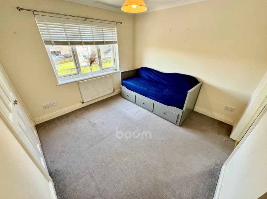 Images for 38 Ladeside Gardens, Kilbirnie, Ayrshire, KA25 7EA, UK