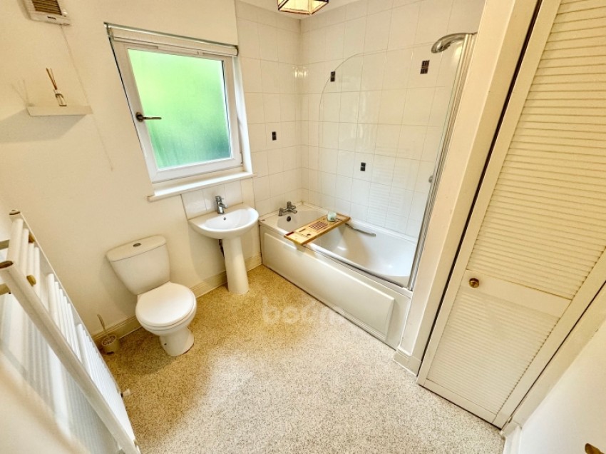 Images for 38 Ladeside Gardens, Kilbirnie, Ayrshire, KA25 7EA, UK