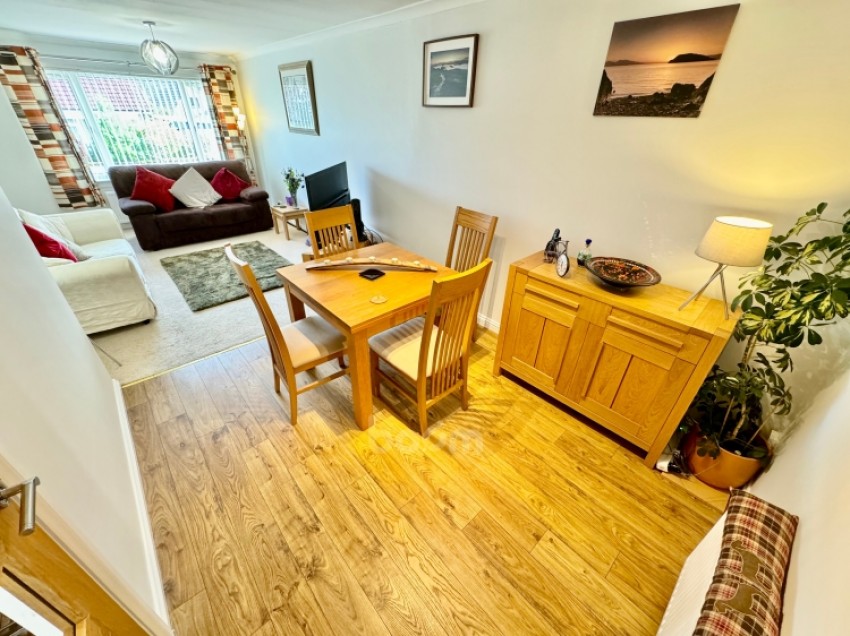 Images for 15 Mayfield Crescent, Howwood, Johnstone, Renfrewshire, PA9 1BL, UK