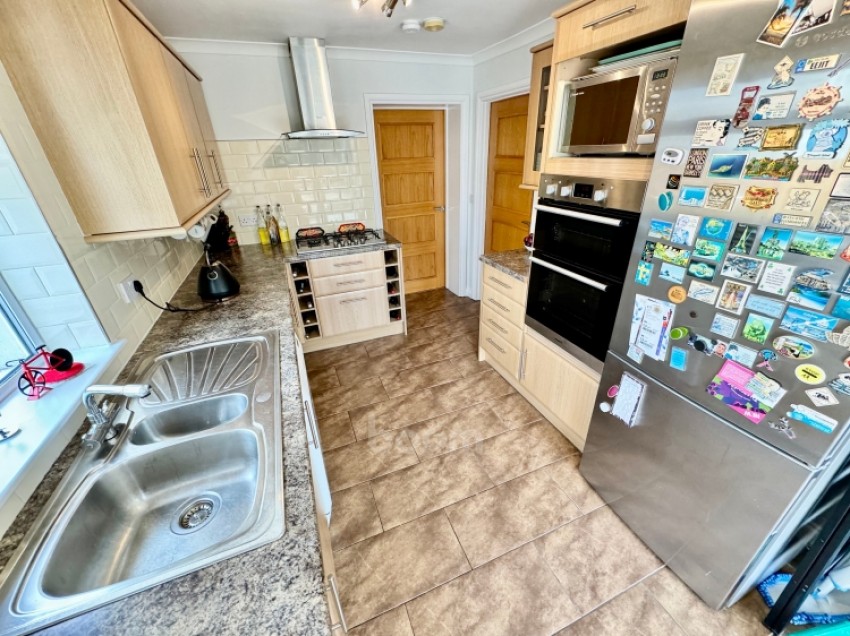 Images for 15 Mayfield Crescent, Howwood, Johnstone, Renfrewshire, PA9 1BL, UK