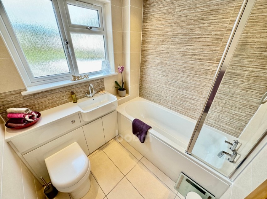 Images for 15 Mayfield Crescent, Howwood, Johnstone, Renfrewshire, PA9 1BL, UK