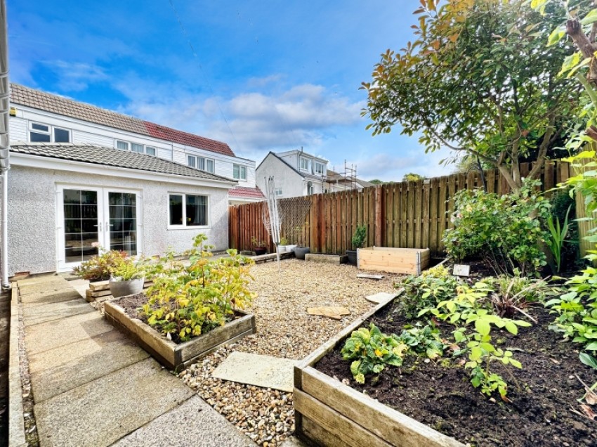 Images for 15 Mayfield Crescent, Howwood, Johnstone, Renfrewshire, PA9 1BL, UK