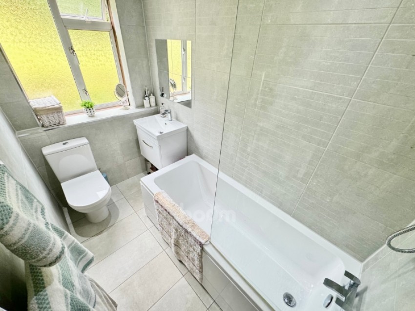 Images for 3 Auldbar Terrace, Paisley, Renfrewshire, PA2 6XQ, UK