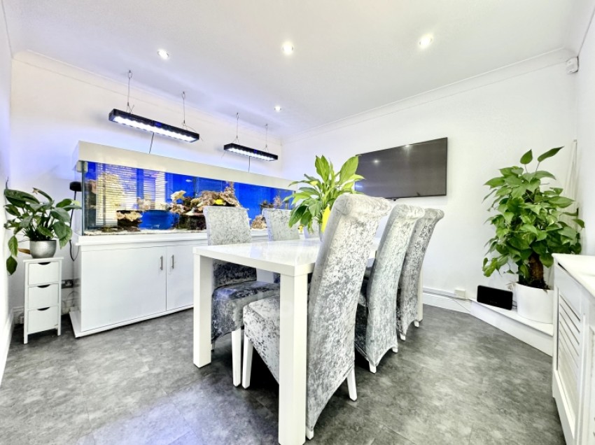 Images for 26 Ladeside Gardens, Kilbirnie, Ayrshire, KA25 7EA, UK