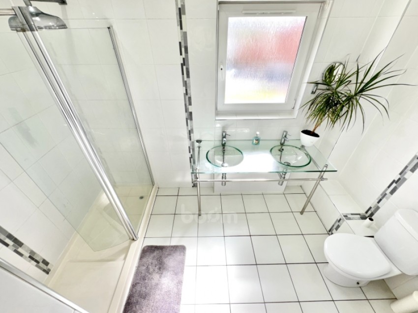Images for 26 Ladeside Gardens, Kilbirnie, Ayrshire, KA25 7EA, UK