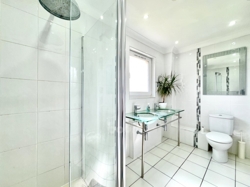 Images for 26 Ladeside Gardens, Kilbirnie, Ayrshire, KA25 7EA, UK