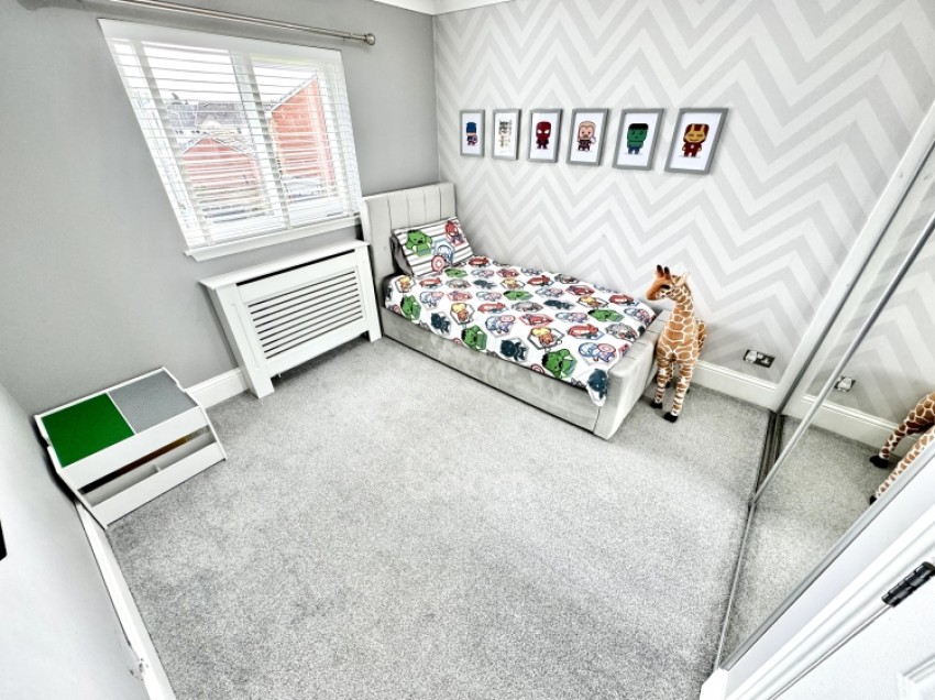 Images for 26 Ladeside Gardens, Kilbirnie, Ayrshire, KA25 7EA, UK