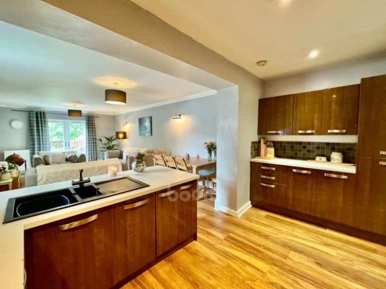 6 Allands Avenue, Inchinnan, Renfrew, Renfrewshire, PA4 9LG, UK