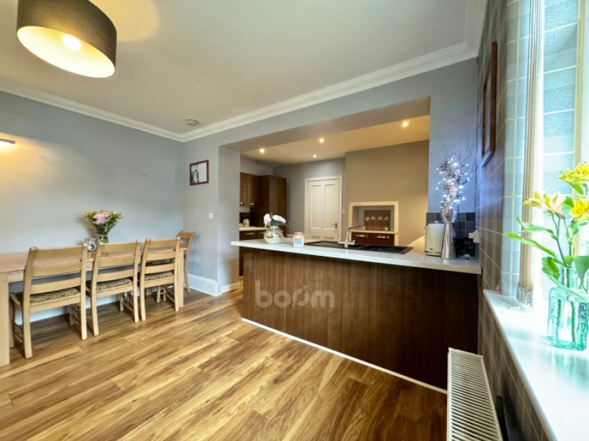 Images for 6 Allands Avenue, Inchinnan, Renfrew, Renfrewshire, PA4 9LG, UK