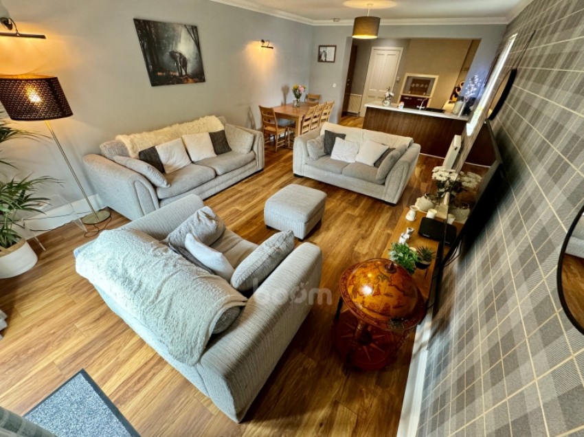 Images for 6 Allands Avenue, Inchinnan, Renfrew, Renfrewshire, PA4 9LG, UK