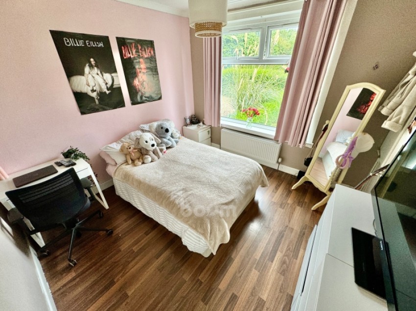 Images for 6 Allands Avenue, Inchinnan, Renfrew, Renfrewshire, PA4 9LG, UK