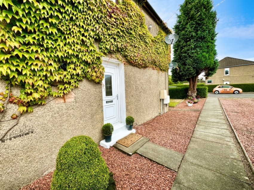 Images for 6 Allands Avenue, Inchinnan, Renfrew, Renfrewshire, PA4 9LG, UK