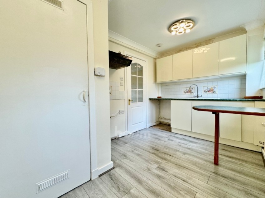 Images for 18 Montrose Road, Paisley, Renfrewshire, PA2 0LP, UK