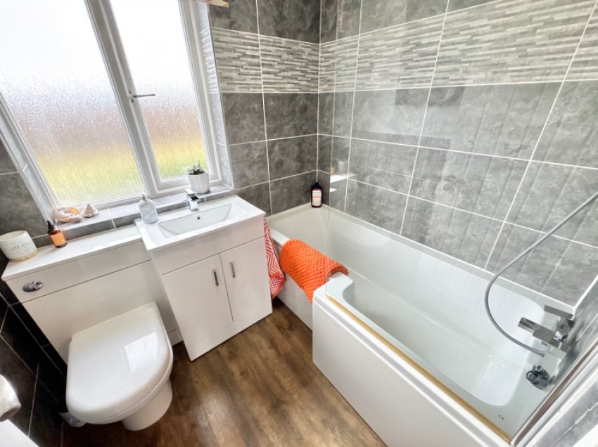 Images for 43 Blackthorn Avenue, Beith, Ayrshire, KA15 2AR, UK