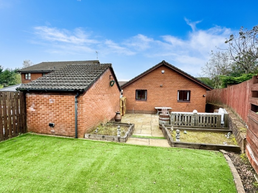 Images for 11 Spiers Avenue, Beith, Ayrshire, KA15 1JD, UK