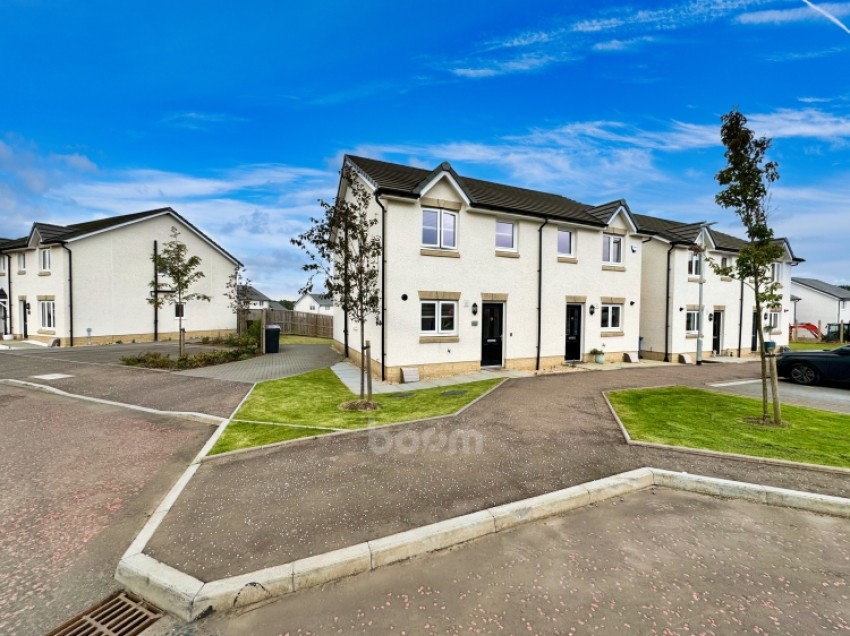 Images for 42 Silver Arrow Gardens, Kilwinning, Ayrshire, KA13 7ET, UK