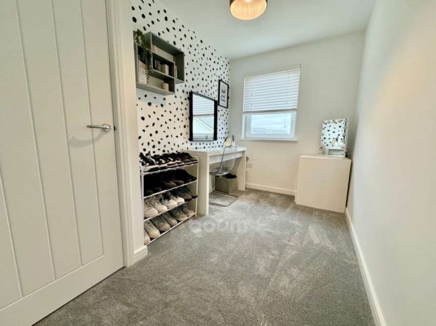 Images for 42 Silver Arrow Gardens, Kilwinning, Ayrshire, KA13 7ET, UK
