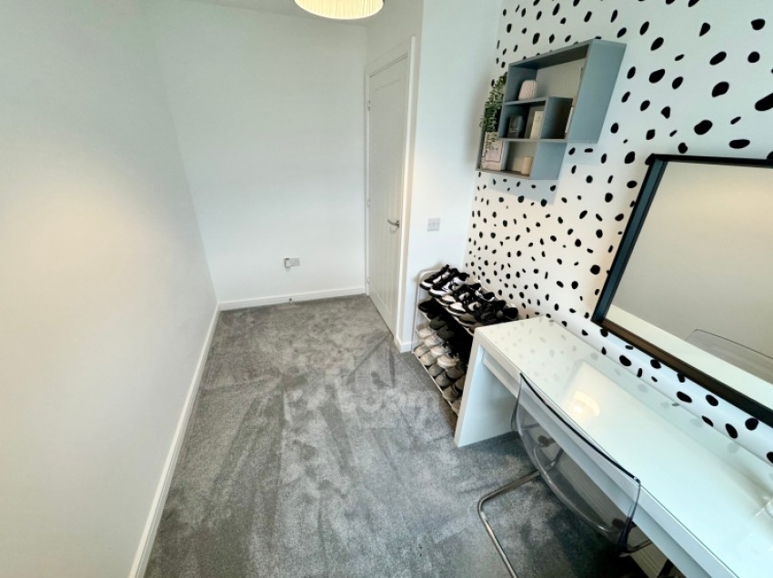 Images for 42 Silver Arrow Gardens, Kilwinning, Ayrshire, KA13 7ET, UK