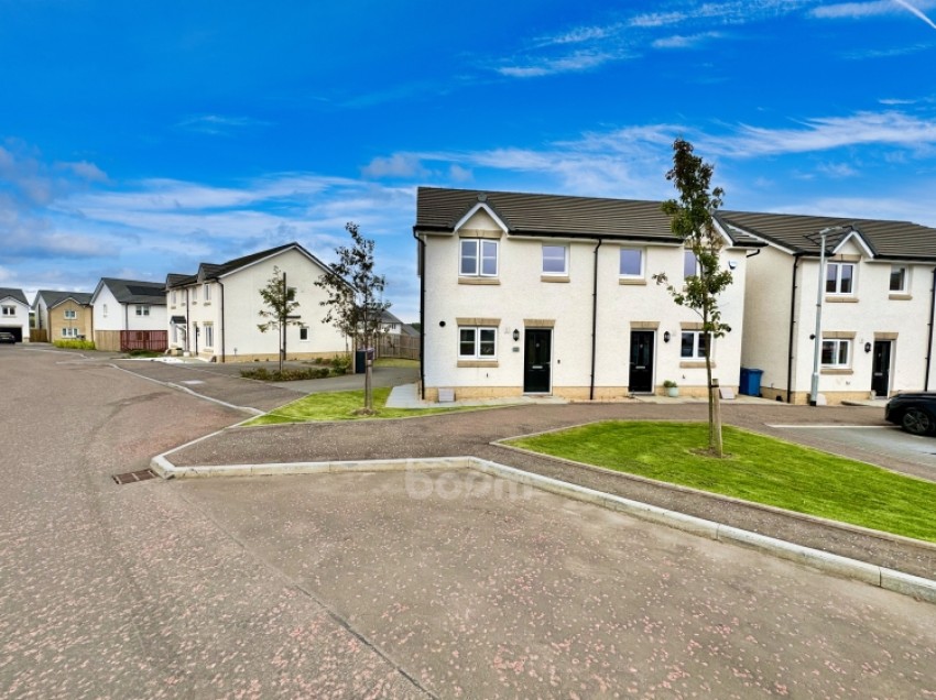 Images for 42 Silver Arrow Gardens, Kilwinning, Ayrshire, KA13 7ET, UK