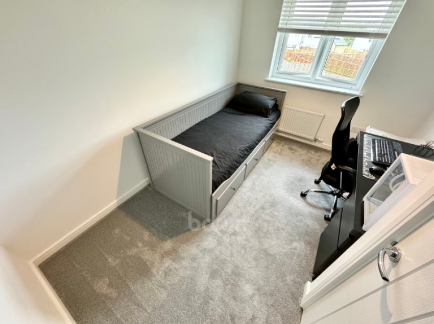 Images for 42 Silver Arrow Gardens, Kilwinning, Ayrshire, KA13 7ET, UK