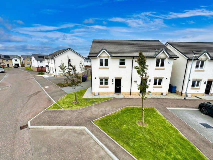 Images for 42 Silver Arrow Gardens, Kilwinning, Ayrshire, KA13 7ET, UK