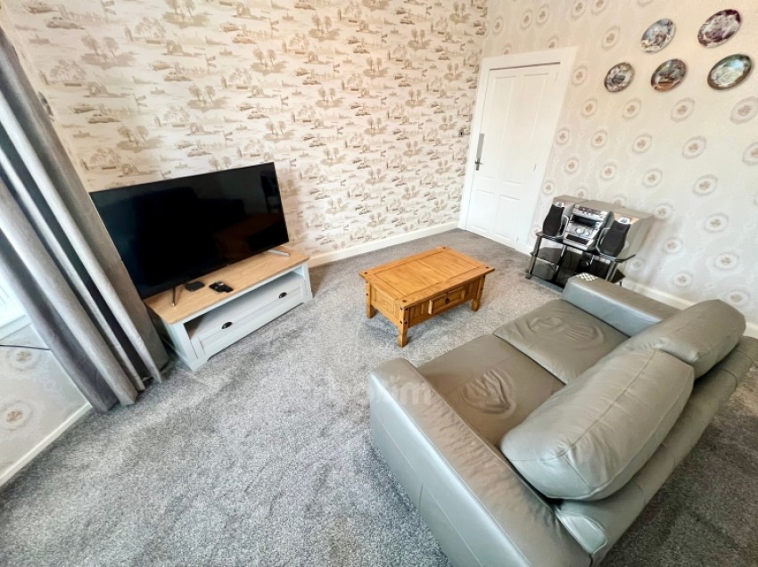 Images for Flat 0/2 42 Holmhead, Kilbirnie, Ayrshire, KA25 6BS, UK