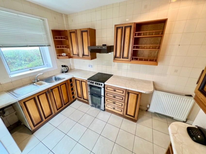 Images for 27 Stonefield Avenue, Paisley, Renfrewshire, PA2 7RN, UK