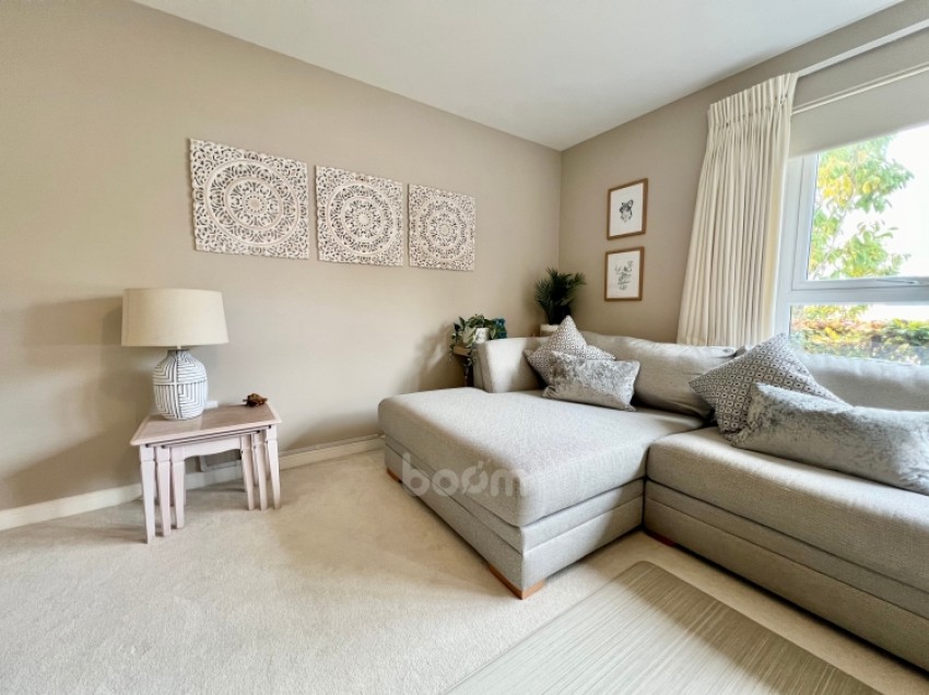 Images for 25 Midton Circle, Howwood, Johnstone, Renfrewshire, PA9 1ED, UK