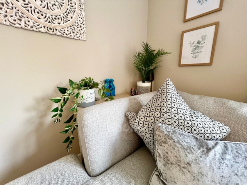Images for 25 Midton Circle, Howwood, Johnstone, Renfrewshire, PA9 1ED, UK