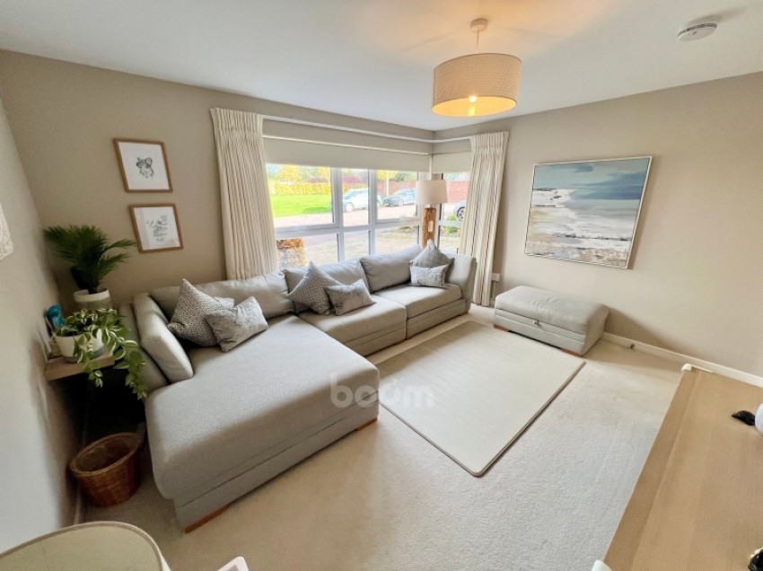 Images for 25 Midton Circle, Howwood, Johnstone, Renfrewshire, PA9 1ED, UK