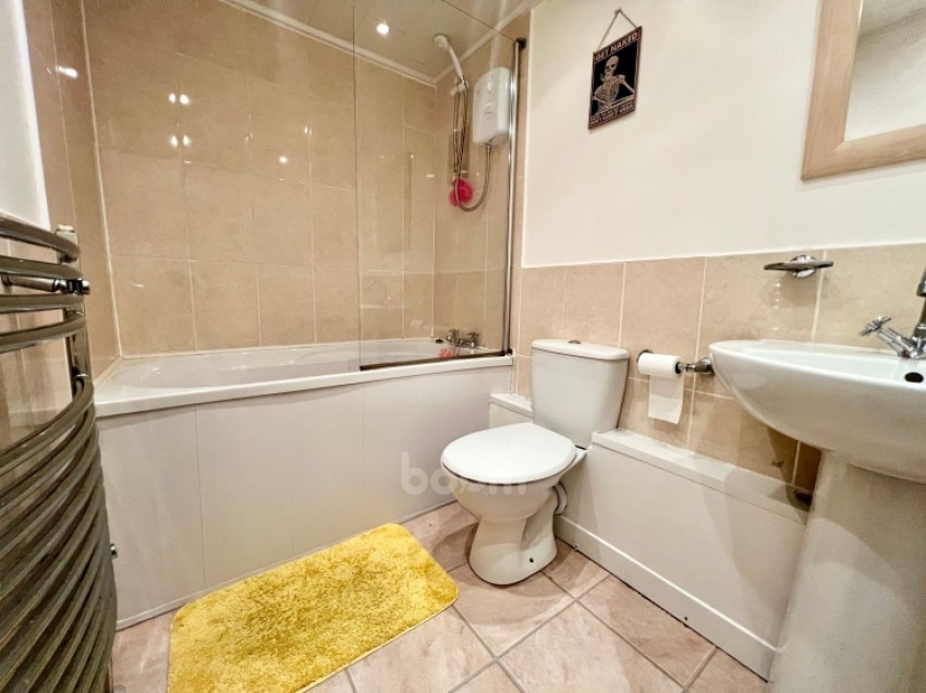 Images for 63c Eglinton Street, Beith, Ayrshire, KA15 1AB, UK
