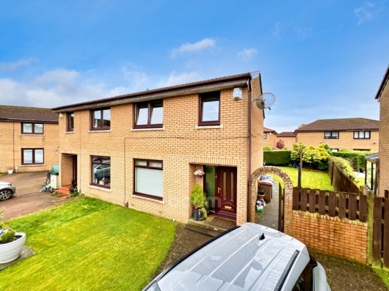 11 Garnie Place, Erskine, Renfrewshire, PA8 7BD, UK