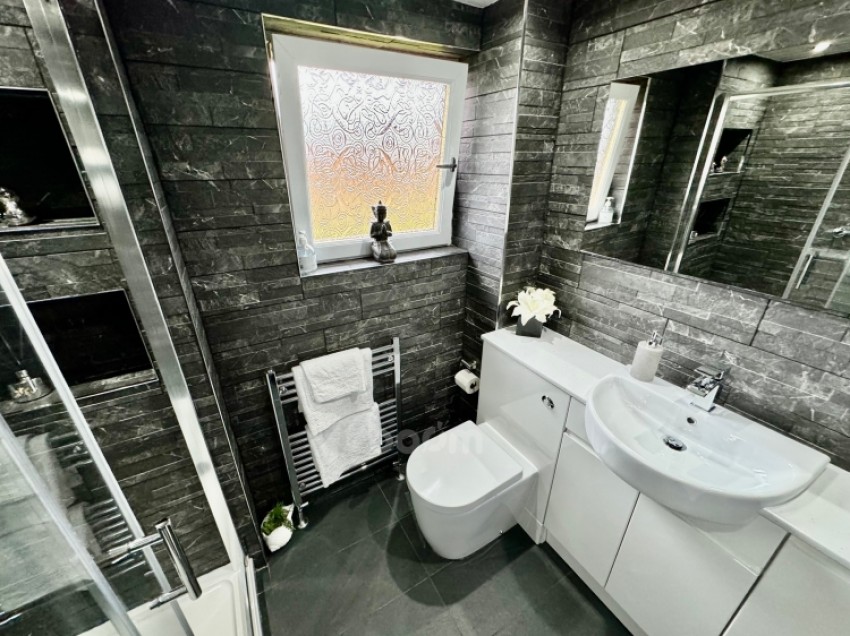 Images for 11 Garnie Place, Erskine, Renfrewshire, PA8 7BD, UK