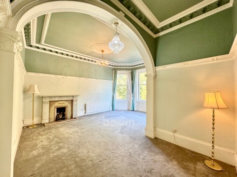 View Full Details for 25 Drive Road, Glasgow, G51 4AG, UK