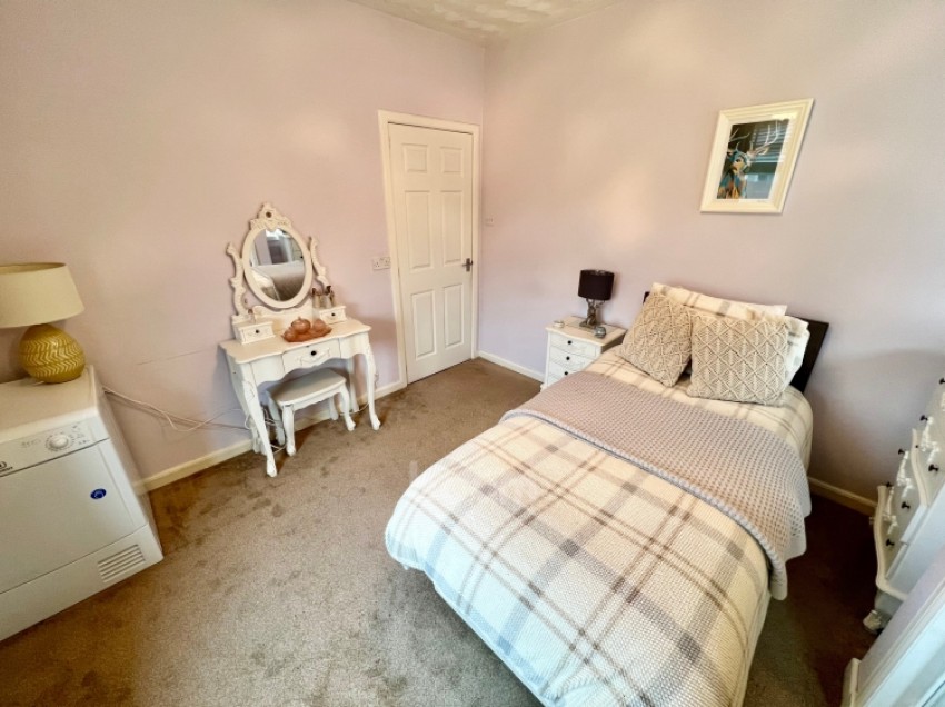 Images for 6 Shanks Crescent, Johnstone, Renfrewshire, PA5 8PG, UK