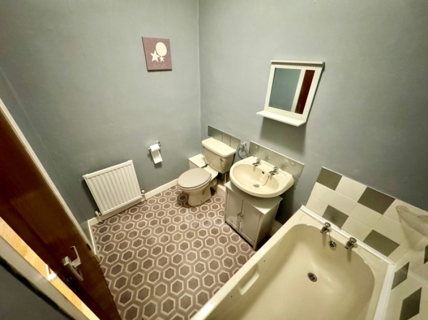 Images for 31 King Street, Newmilns, Ayrshire, KA16 9DW, UK