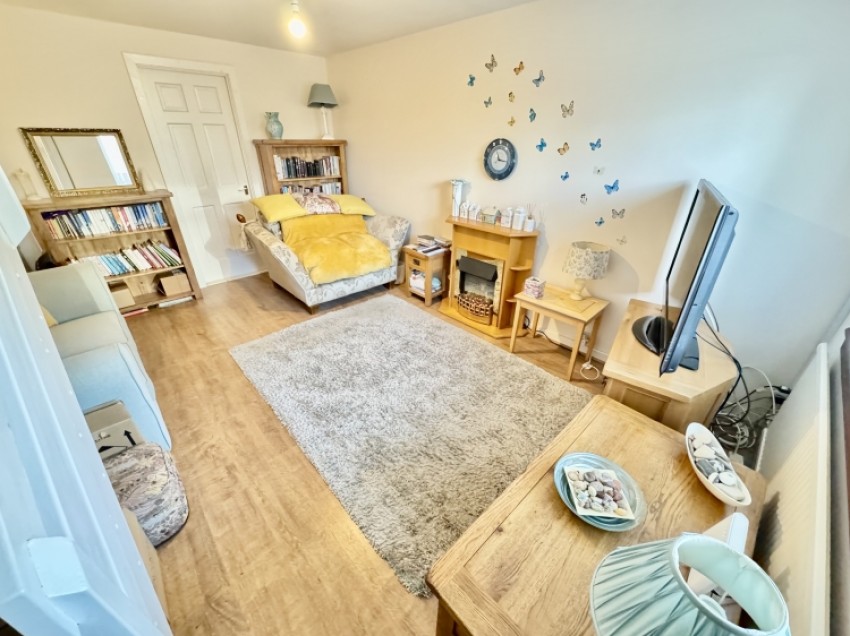 Images for 48 Manuel Avenue, Beith, Ayrshire, KA15 1BJ, UK