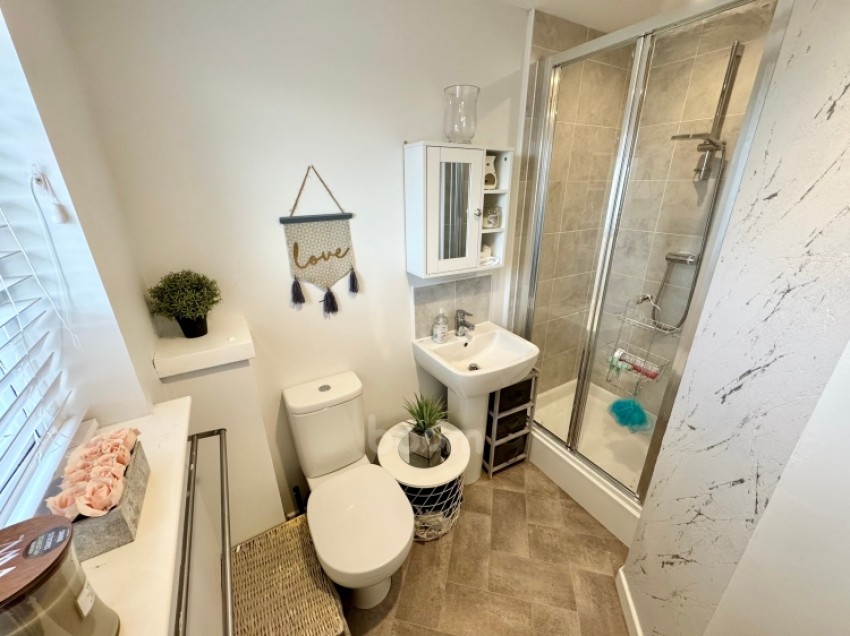 Images for 154A Barrangary Road, Bishopton, Renfrewshire, PA7 5FR, UK