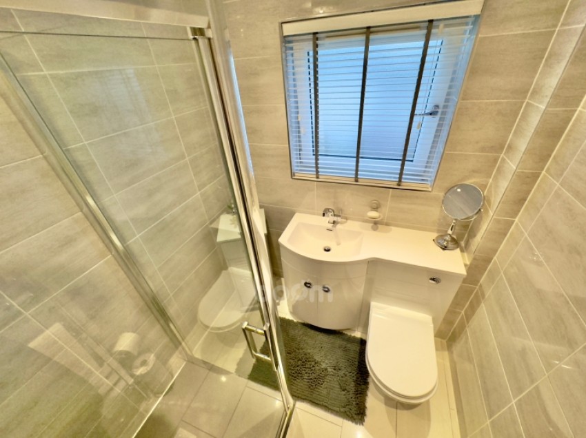 Images for 154 Hollows Avenue, Paisley, Renfrewshire, PA2 0RE, UK