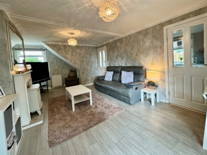 Images for 53 Laburnum Avenue, Beith, Ayrshire, KA15 1BG, UK