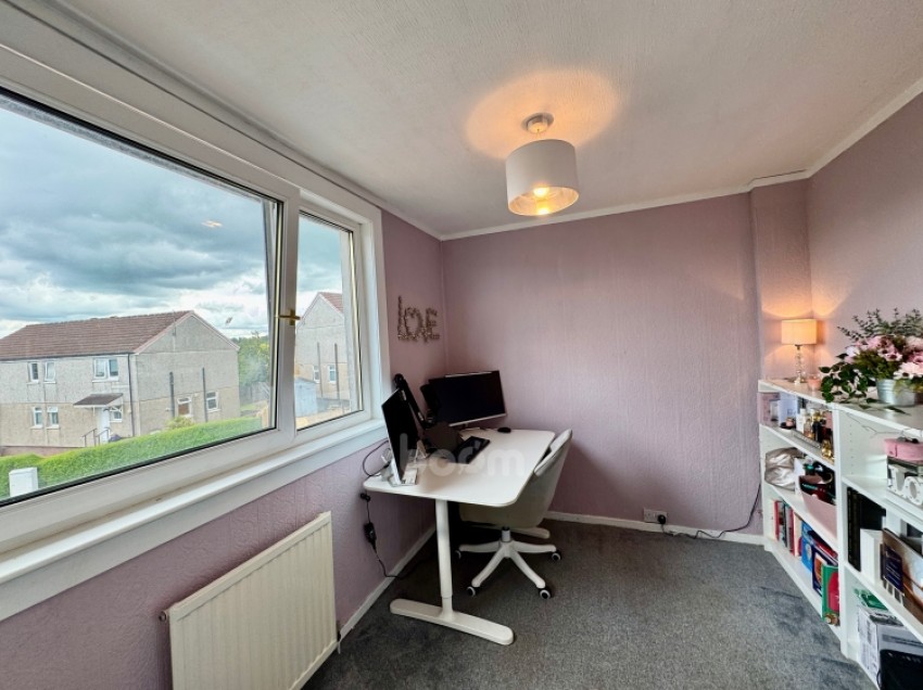 Images for 53 Laburnum Avenue, Beith, Ayrshire, KA15 1BG, UK