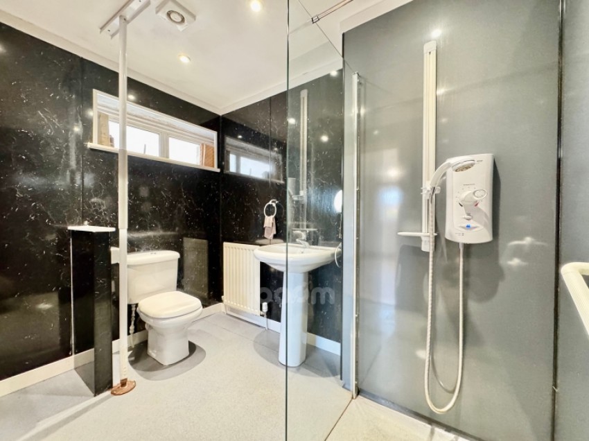 Images for 6 De Morville Place, Beith, Ayrshire, KA15 1AT, UK