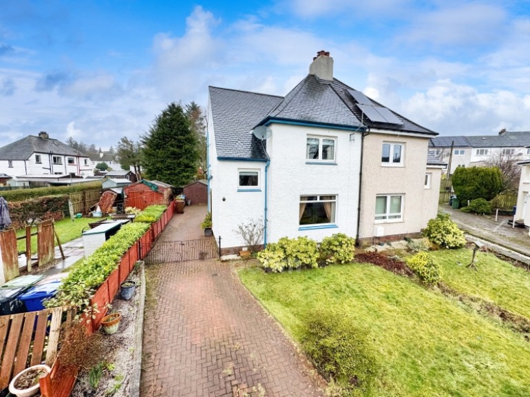 18 The Grove, Kilbarchan, Johnstone, Renfrewshire, PA10 2LF, UK