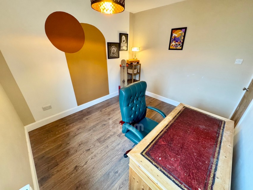 Images for 18 The Grove, Kilbarchan